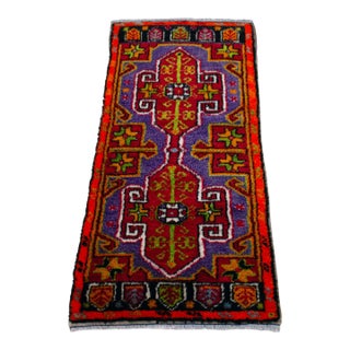 1970s Hand Made Turkish Mat Rug Small Rug Kitchen Mat Organic Wool - 1'7" X 3'3" For Sale