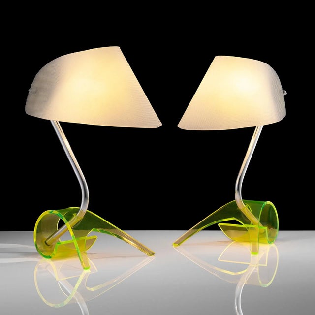 Vintage Green Acrylic Table Lamps attributed to Apolinary Galecki, 1960s, Set of 2 For Sale - Image 4 of 7
