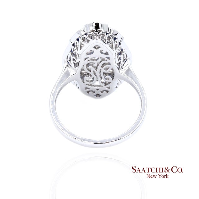 Metal Elegant 18k White Gold Natural Diamond and Blue Sapphire Ring, Size 6.25 For Sale - Image 7 of 10