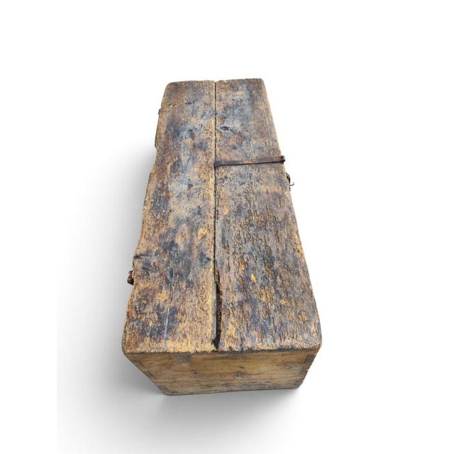 Antique Italian Trunk in Oak, 1800s For Sale - Image 6 of 7