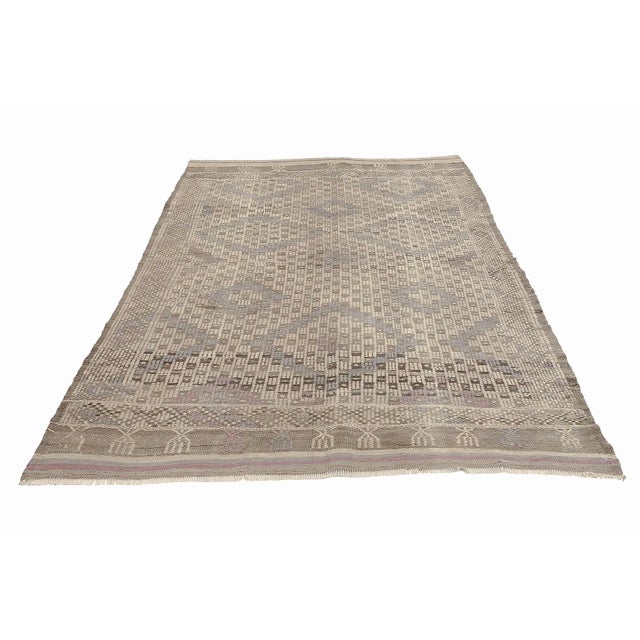 Embroidered vintage handwoven kilim rug from Denizli region of Turkey. Approximatelly 50-60 years old. In very good...