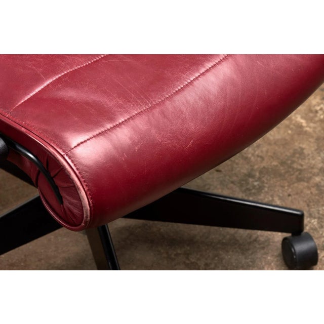 Red Leather Desk Chair by Richard Sapper for Knoll Inc/Knoll Intl, France 1992 For Sale - Image 9 of 13