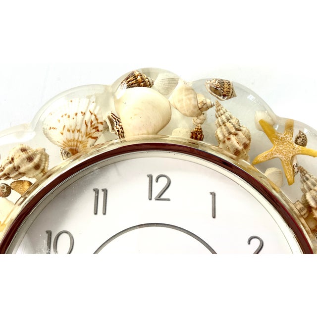 1960s McM-Coastal-Lucite Wall Clock – Shaped Like a Seashell-Embedded Throughout With Tiny Seashells For Sale - Image 5 of 8