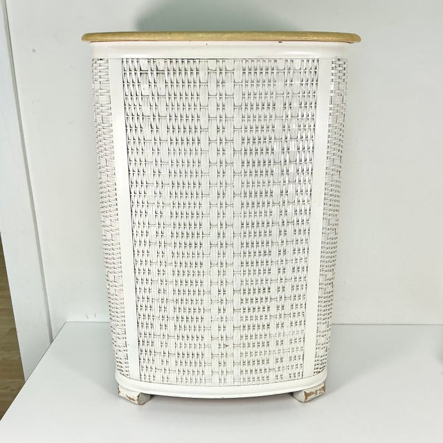 American 1960s Vintage Boho Chic Coastal Americana Extra Tall Wicker Hamper For Sale - Image 3 of 16