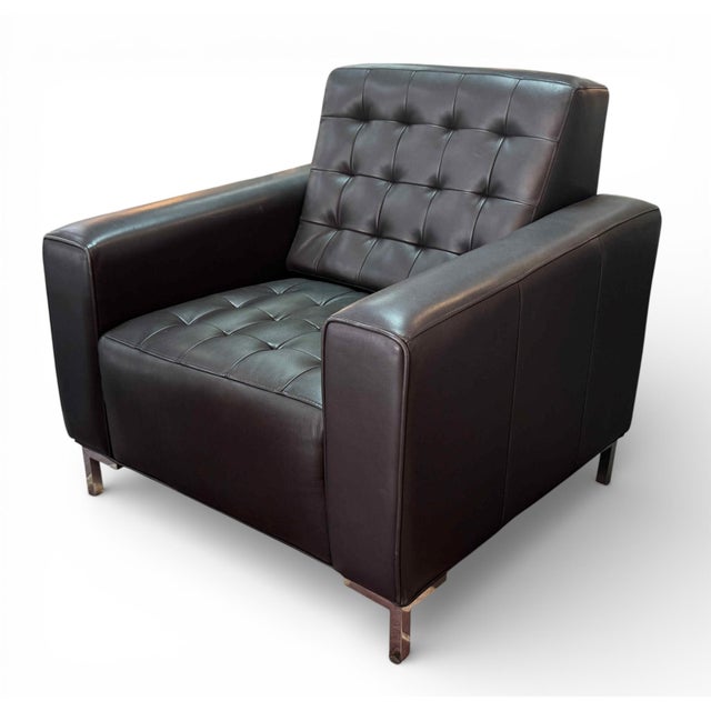 Modern Design Ns Tufted Leather Lounge Chair For Sale - Image 3 of 9