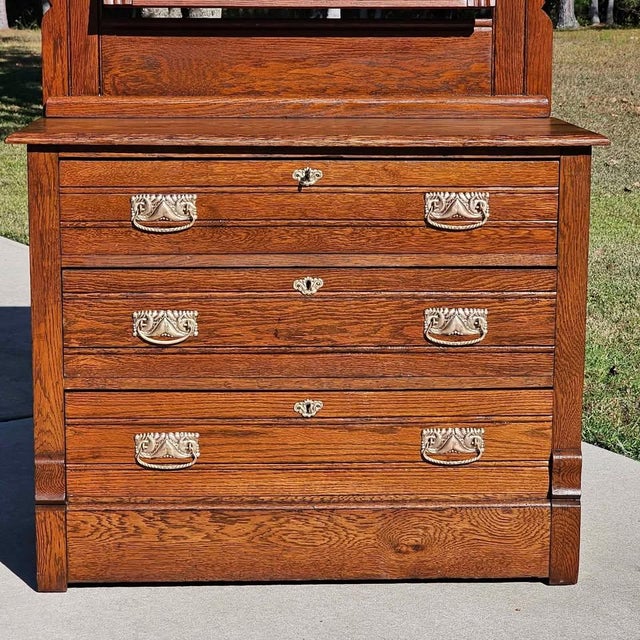 Early 20th Century Antique Quarter-Sawn Oak Dresser With Mirror & Key, Eastlake / Mission Influence (C. 1900-1910) For Sale - Image 5 of 12