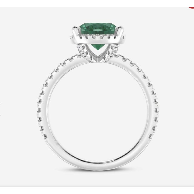 2020s 6x8mm Oval Cut Natural Emerald & 1 Ct Natural Diamond Halo Engagement Ring Size6 For Sale - Image 5 of 8