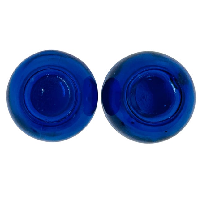 1970's Petite Cobalt Blue Lightbulb Salt and Pepper Shakers | Mid Century Blue Glass Kitchen Decor | Retro Novelty Gift For Sale - Image 12 of 13