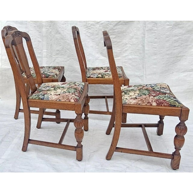 Antique 1920s Set of 4 Tiger Oak Dining / Kitchen Chairs English Jacobean Restored For Sale In Los Angeles - Image 6 of 12