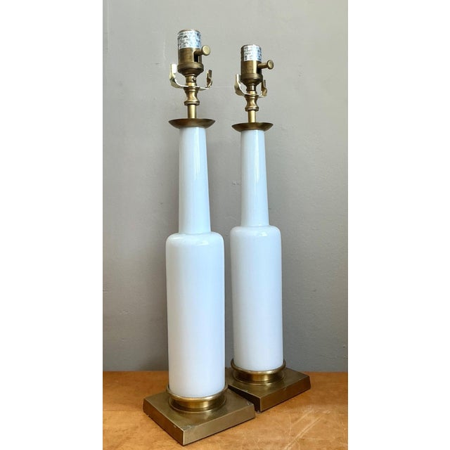 Vintage Mid-Century Modern Style White Ceramic Table Lamps For Sale - Image 9 of 16