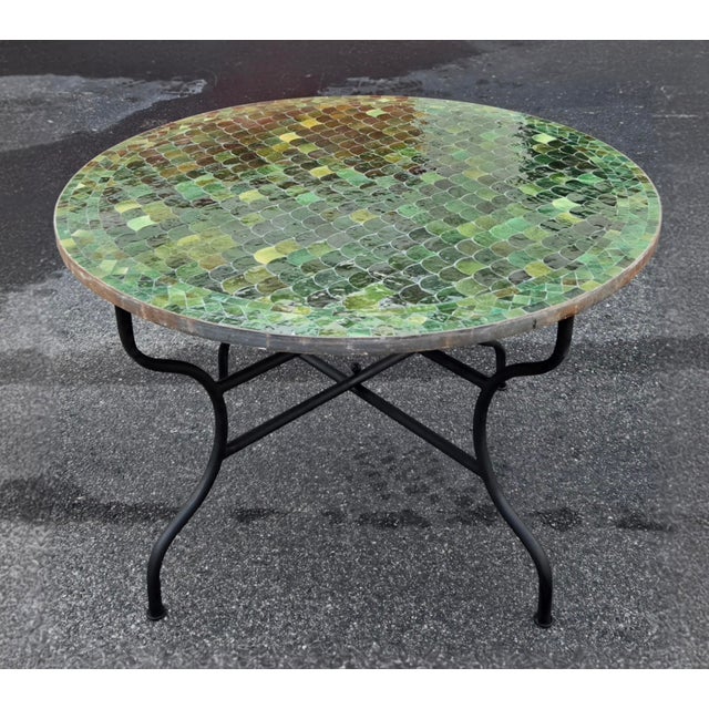 Moroccan 48" Handcrafted Tamegroute Green Moroccan Mosaic Table, Fish Scale Style For Sale - Image 3 of 6