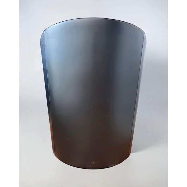 Italian Postmodern Club Chair in Black Pelle Frau Leather by Massimo & Lella Vignelli for Poltrona Frau, Italy, 1989 For Sale - Image 6 of 8