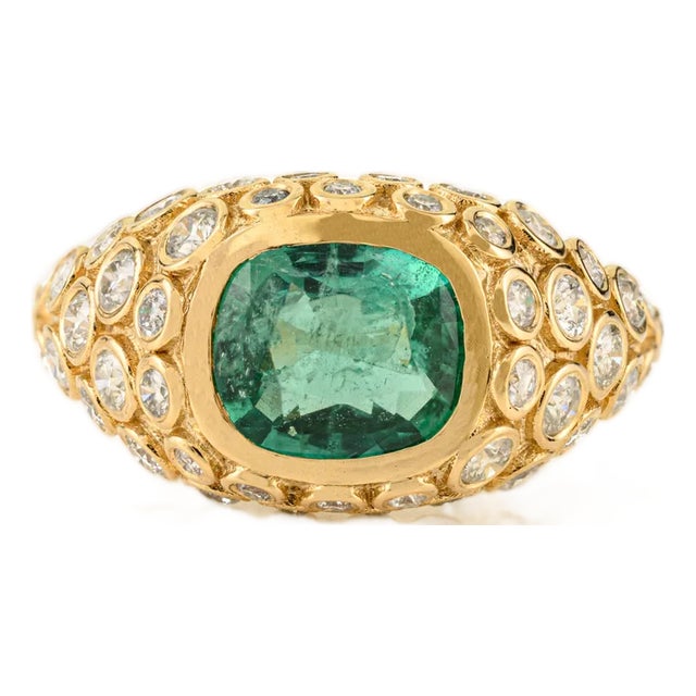 VRJewels 1930s Vintage Inspired 18k Gold Emerald Diamond Bombe Ring Size 6 For Sale