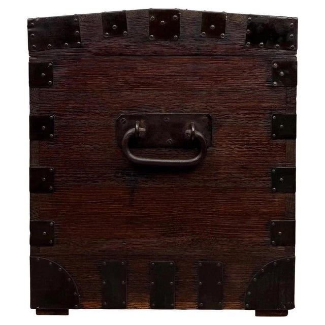 Antique 19th Century English Victorian Iron-Bound Oak Silver Chest For Sale - Image 10 of 13
