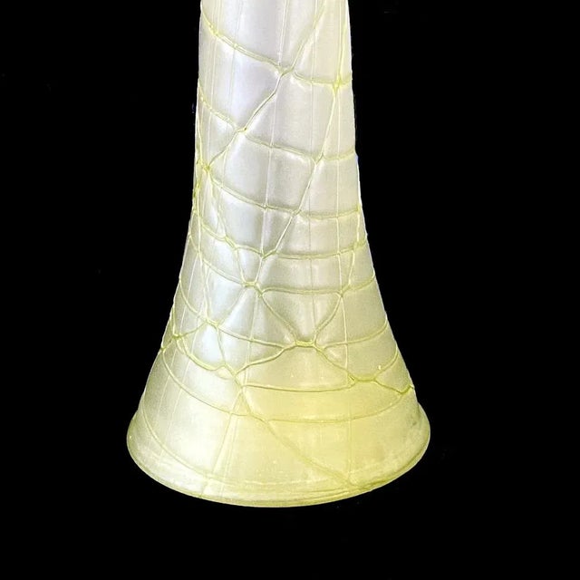 Large Art Nouveau Pallme-König Iridescent and Veined Glass Vase, Austria, 1900s For Sale - Image 5 of 9