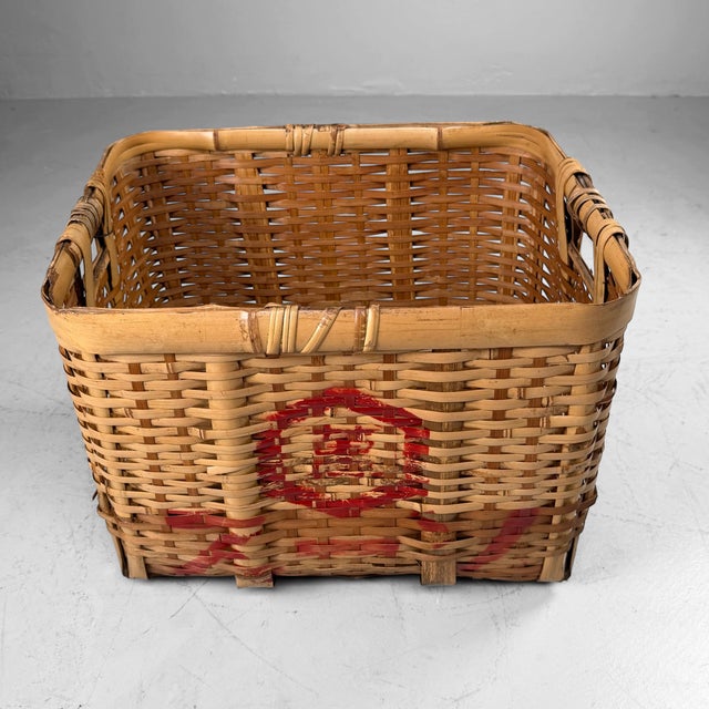 Mid-Century Modern Vintage Japanese Bamboo Harvest Basket, 1960s For Sale - Image 3 of 10
