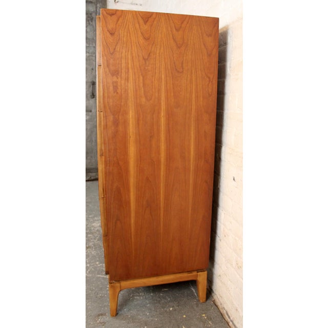 Mid 20th Century Mid 20th Century Thomasville Mid-Century 'Arched' 6-Drawer Highboy Dresser in Walnut & Burl For Sale - Image 5 of 18