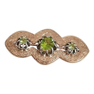 Antique Yellow & White Gold Peridot Brooch For Sale