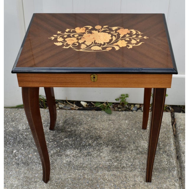 VTG.Sorrento Italian Inlaid Wood Music Box Table Jewelry Sewing Side Table For Sale - Image 11 of 17