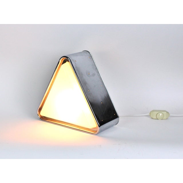 Vintage Mid-Century Modern Triangular Chrome and Glass Table Lamp For Sale In Chicago - Image 6 of 11