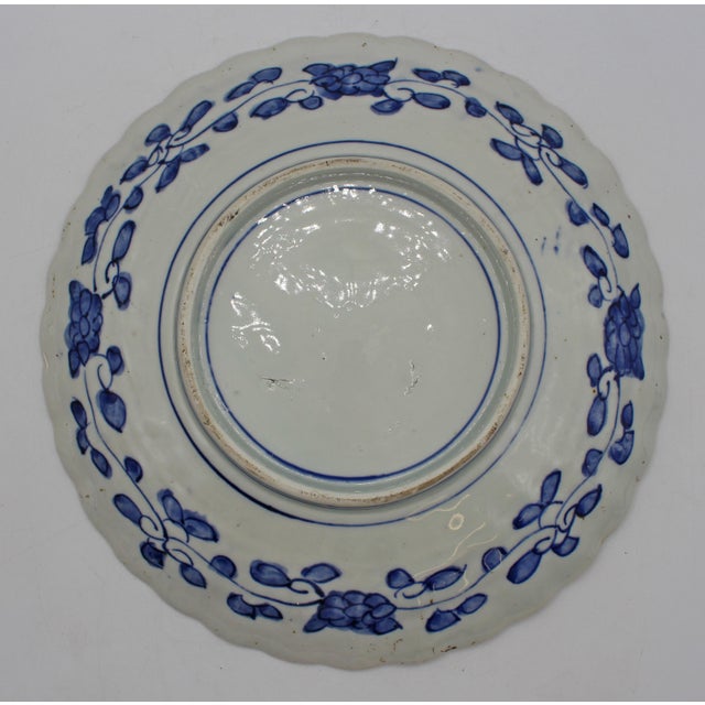 Circa 1870 Japanese Imari Scalloped and Molded Chop Plate For Sale In Raleigh - Image 6 of 6