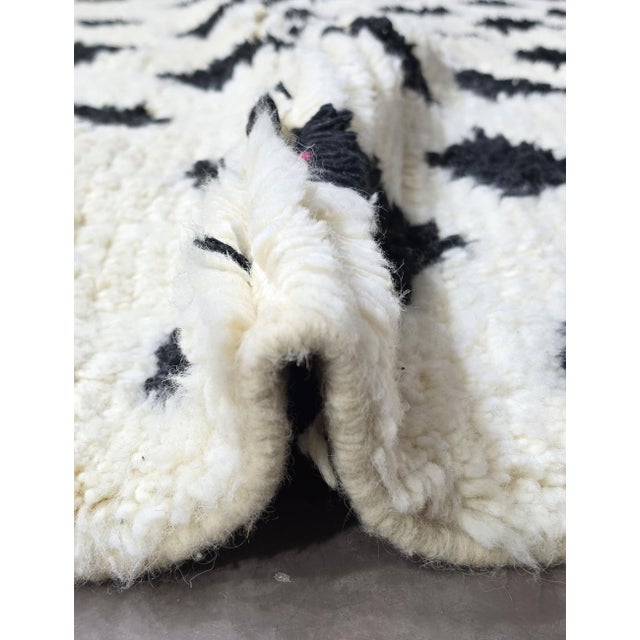 Contemporary Handmade Berber Wool Rug - 8.1 X 6.3 Ft For Sale - Image 3 of 8