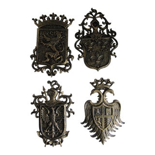 Set of Vintage Syroco Heraldic Shields and Crest For Sale