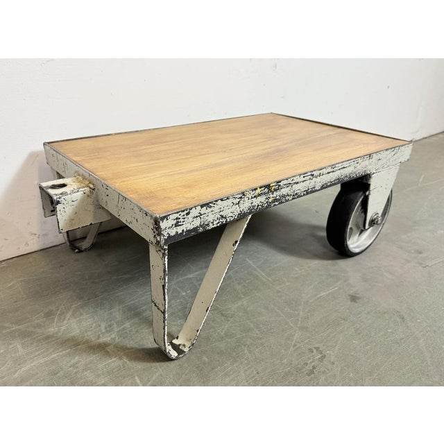 Mid-Century Modern Industrial Grey Coffee Table Cart, 1960s For Sale - Image 3 of 18