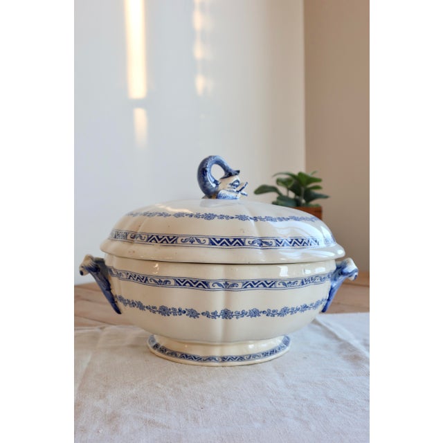 Large Vintage Earthenware Tureen from Gien, 1970s For Sale - Image 10 of 10