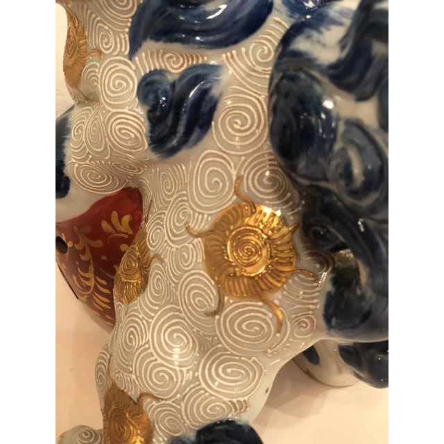 Ceramic Vintage Blue and White Foo Dogs - a Pair For Sale - Image 7 of 11