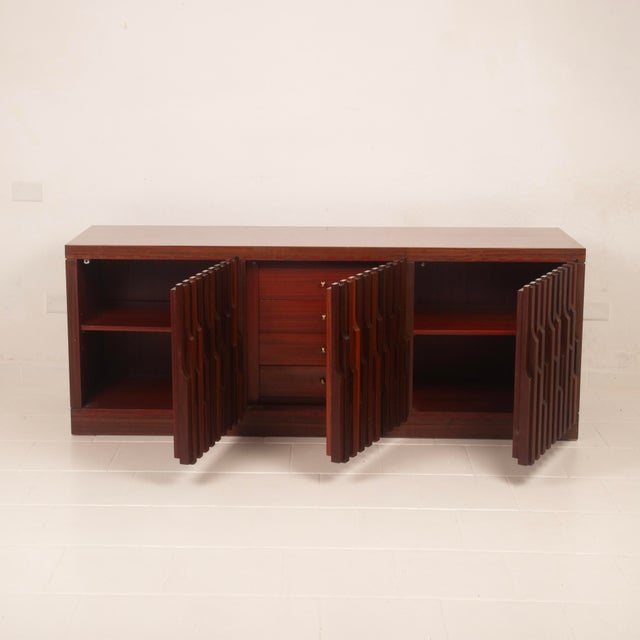 1970s Gaetano Scultura 99 Padouk Wood Sideboard by Luciano Frigerio for Frigerio di Desio For Sale - Image 5 of 18