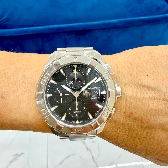 Tag Heuer Aquaracer 300m 43mm Cay2110-0 Black Dial Stainless Steel Watch For Sale - Image 9 of 9