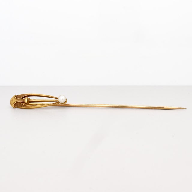 Signed Brassler Co. Art Deco 14k Yellow Gold & Seed Pearl Stick Pin For Sale - Image 11 of 13