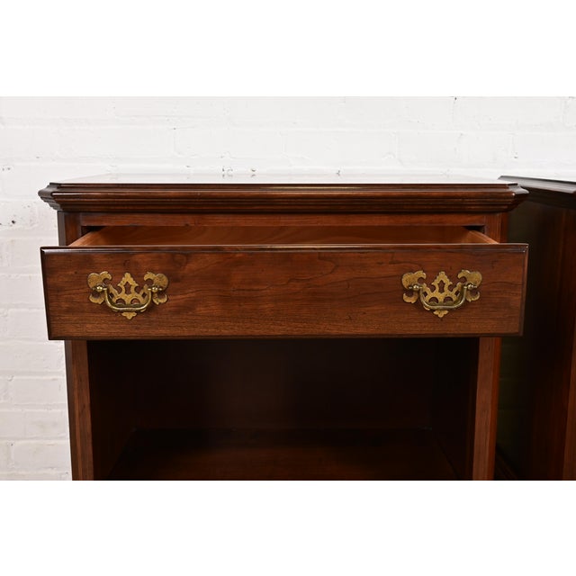 Wood Ethan Allen Georgian Solid Cherry Wood Nightstands, Pair For Sale - Image 7 of 13