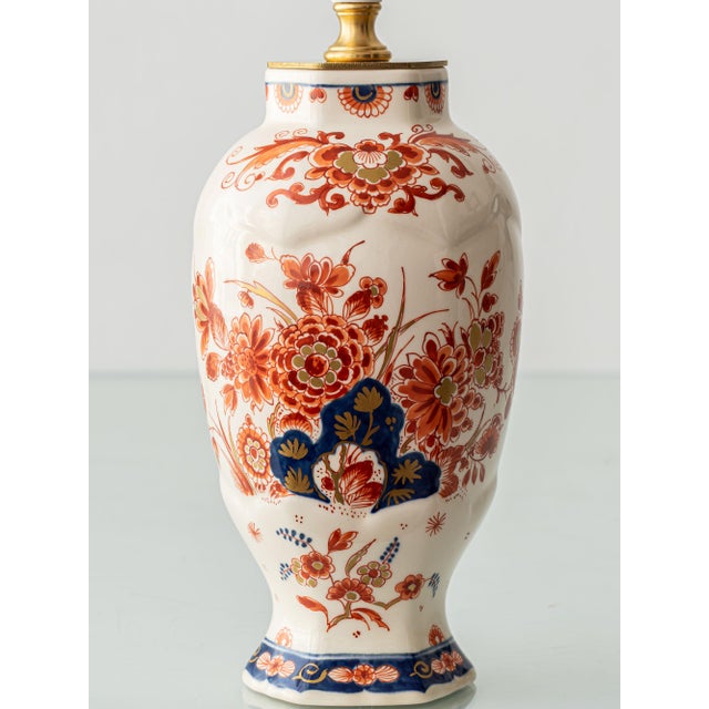 Imari Red Blue Gold Ceramic Table Lamps with Silk Shades from Royal Delft, 1970s, Set of 2 For Sale - Image 3 of 18