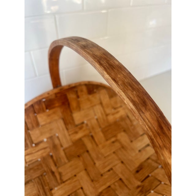 American Mid 20th Century Vintage Hand Woven Splint Oak Egg Gathering Basket For Sale - Image 3 of 5