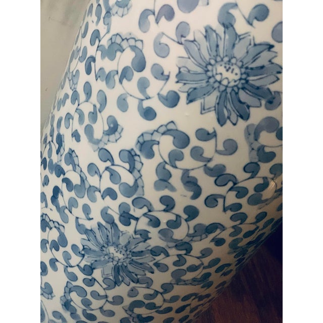 1980’s Vintage Chinoiserie Blue and White Chinese Porcelain Umbrella, Cane Stand or Floor Vase Adorned With Chrysanthemums and Vines For Sale - Image 4 of 12