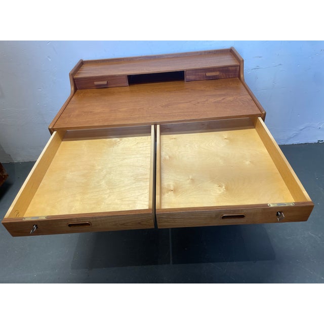 Danish Teak Desk by Arne Wahl Iversen for Vinde Möbelfabrik, 1960 For Sale - Image 14 of 18