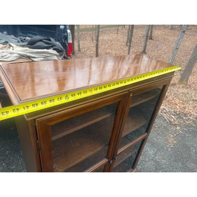 Late 20th Century Traditional-Style Walnut Wood 2 Glass Door Bookcase or Display Cabinet For Sale - Image 11 of 14