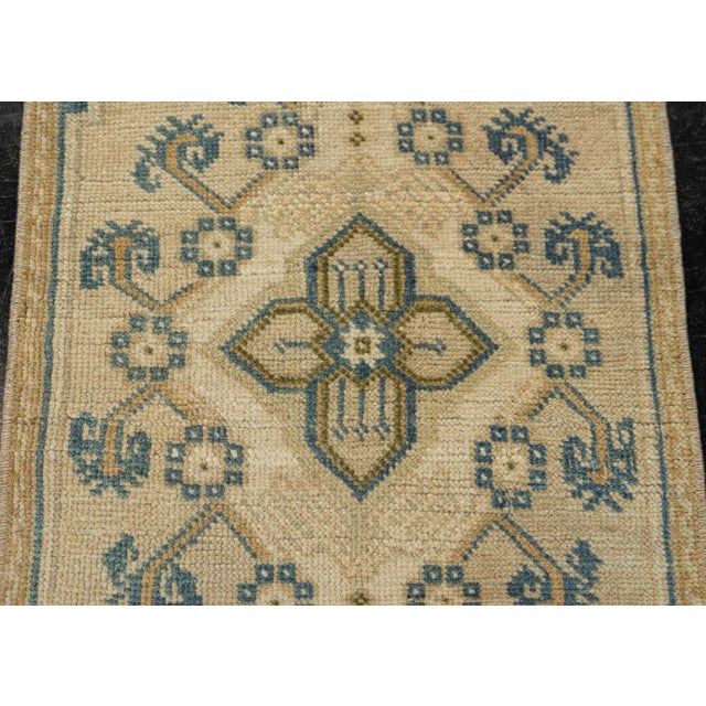 Turkish Mini Rug Oriental Hand Knotted Vintage Rug 1'4" x 2'6" #21197 For Sale - Image 4 of 8