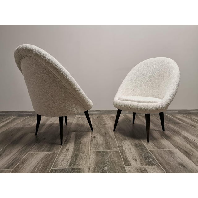 Mid-Century White Wool Armchairs, Set of 2 For Sale - Image 10 of 17