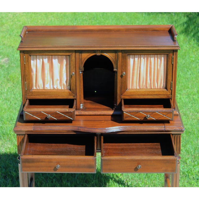 Vintage Louis XVI Style Mahogany Bureau À Gradin – Ladies’ Secretary Desk For Sale - Image 9 of 18