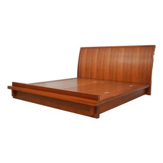 Stickley Cherry Arts & Crafts King Size Platform Bed For Sale