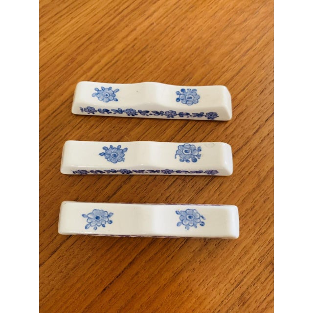 Vintage French Porcelain Knife Holders from Gien, 1940s, Set of 6 For Sale - Image 16 of 18