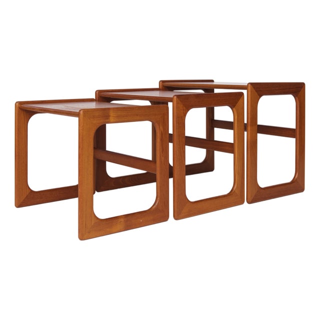 Vintage Danish Teak Nesting Tables, 1970s, Set of 3 For Sale