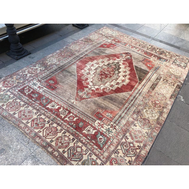 1960s Vintage Handmade Oushak Rug - 6′ × 8′4″ For Sale - Image 6 of 11