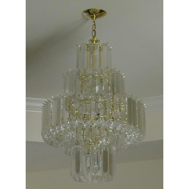 Transparent 1960s Lucite Modern 7-Tier Chandelier For Sale - Image 8 of 13