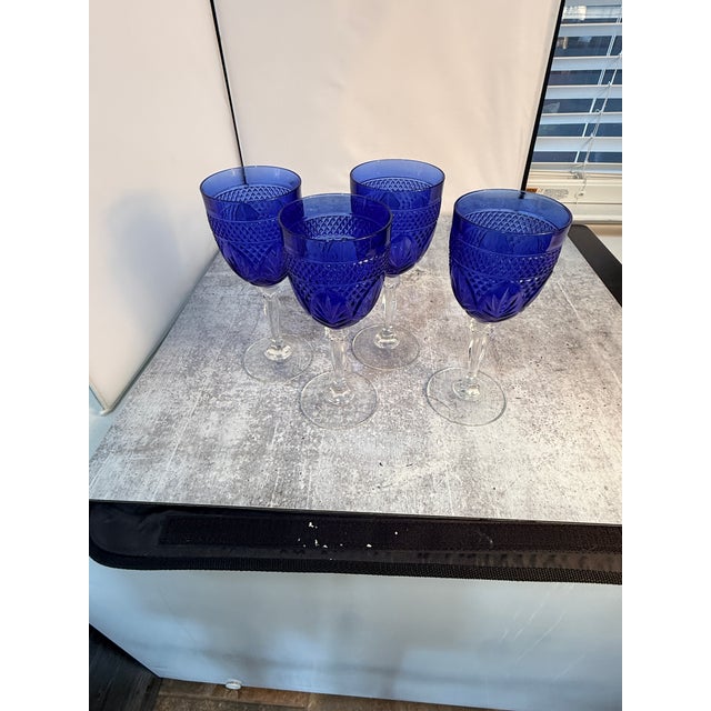 Mid-Century Modern Vintage Cristal d'Arques "Antique Sapphire Blue" Water Goblets - Set of 4 For Sale - Image 3 of 6