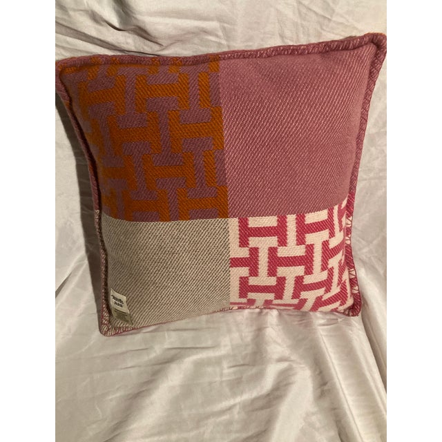 Avalon Terre d'H pillow Hermes hand woven blanket (100' cashmere) Measures 15.7" x 15.7" beautiful bright pink color...