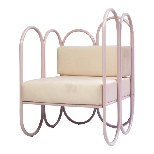 New Pink Arco Armchair With Cushions by Masquespacio & Houtique For Sale